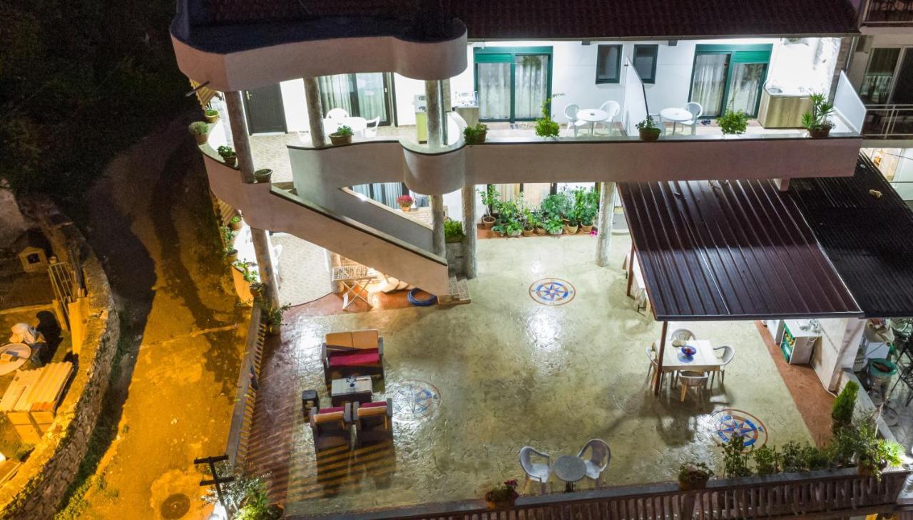 Apartments Ishmi In Center Of Ulcinj Kültér fotó