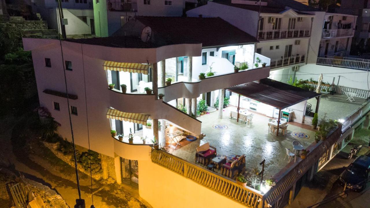 Apartments Ishmi In Center Of Ulcinj Kültér fotó