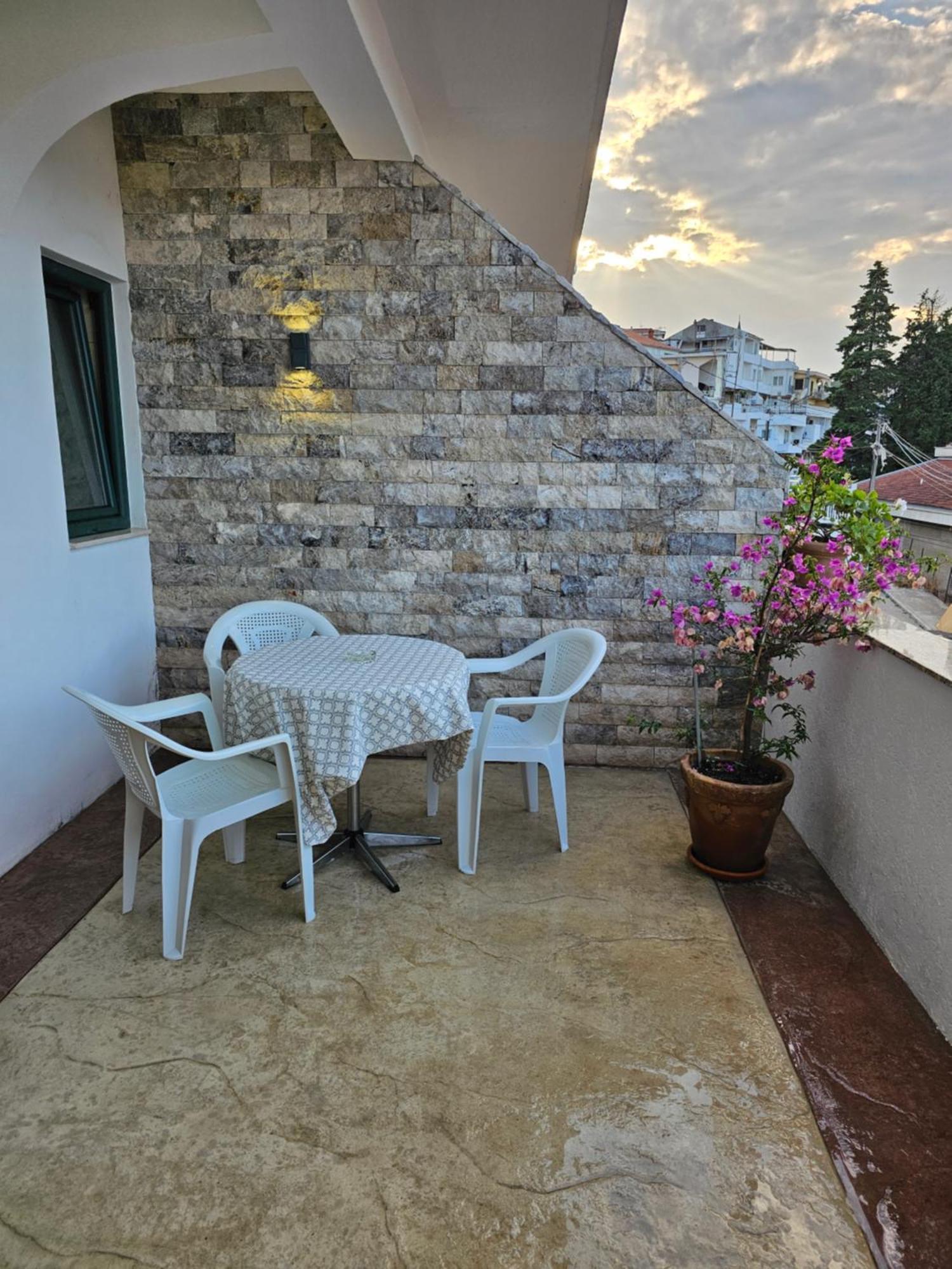 Apartments Ishmi In Center Of Ulcinj Kültér fotó