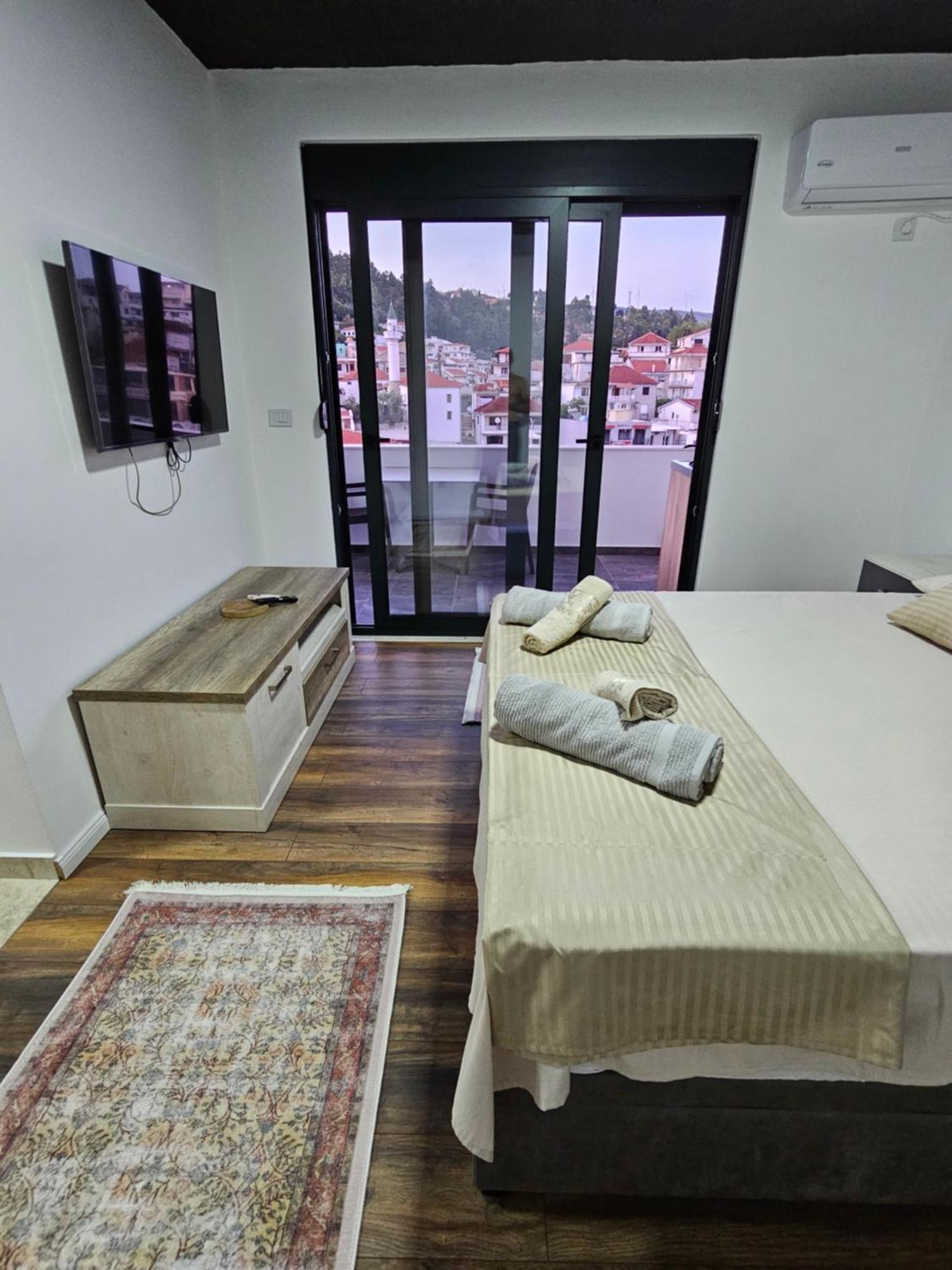 Apartments Ishmi In Center Of Ulcinj Kültér fotó