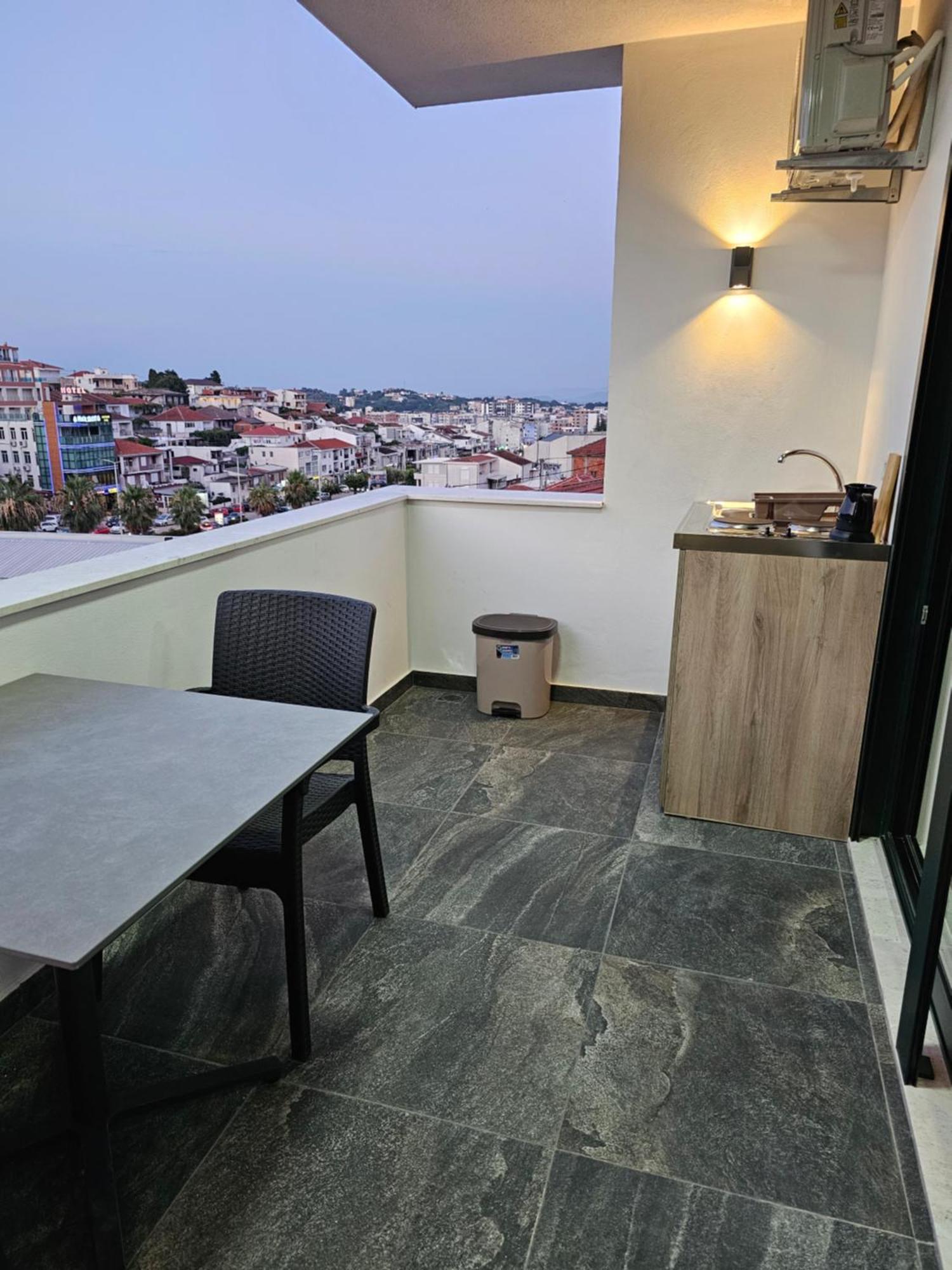Apartments Ishmi In Center Of Ulcinj Kültér fotó