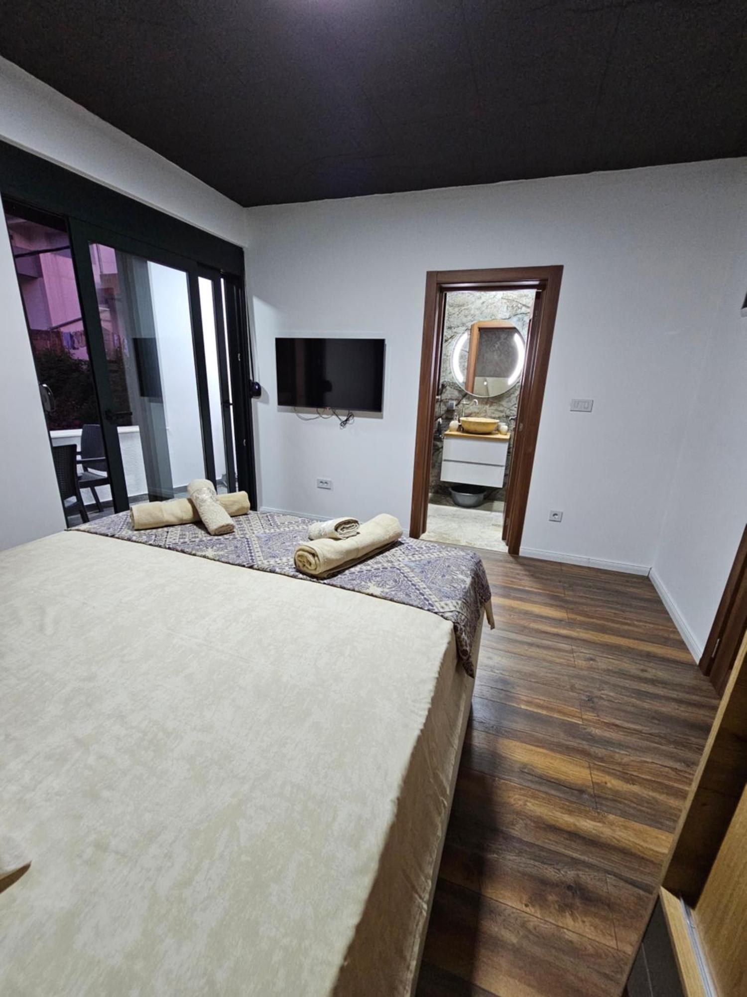 Apartments Ishmi In Center Of Ulcinj Kültér fotó
